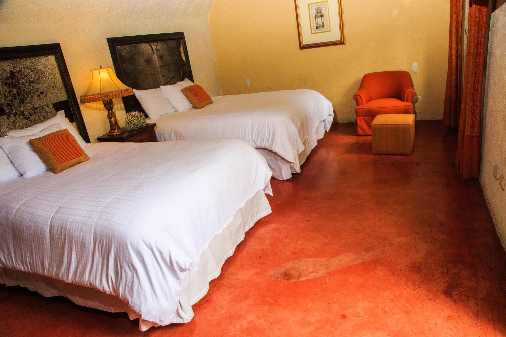 Hotel Lo De Bernal أنتيغوا غواتيمالا المظهر الخارجي الصورة